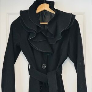Made in ITALY Coat Black Soft Ruffled Collar LS Pockets Belt Sz M